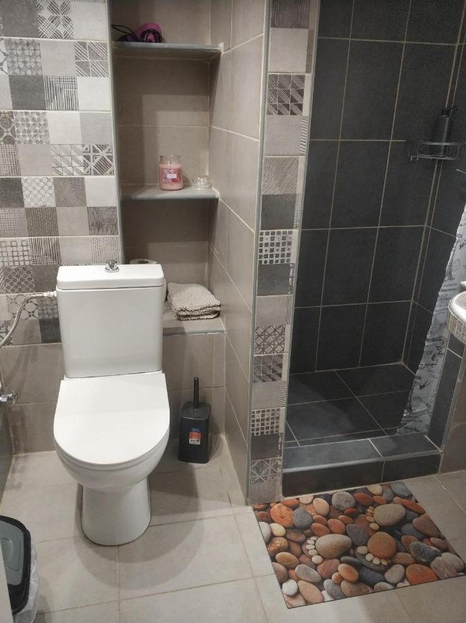 סלוניקי Jukebox Suite 2 Bedrooms - Big Balcony מראה חיצוני תמונה